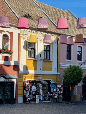 Szentendre in Hongarije, fotogeniek pareltje aan de Donau