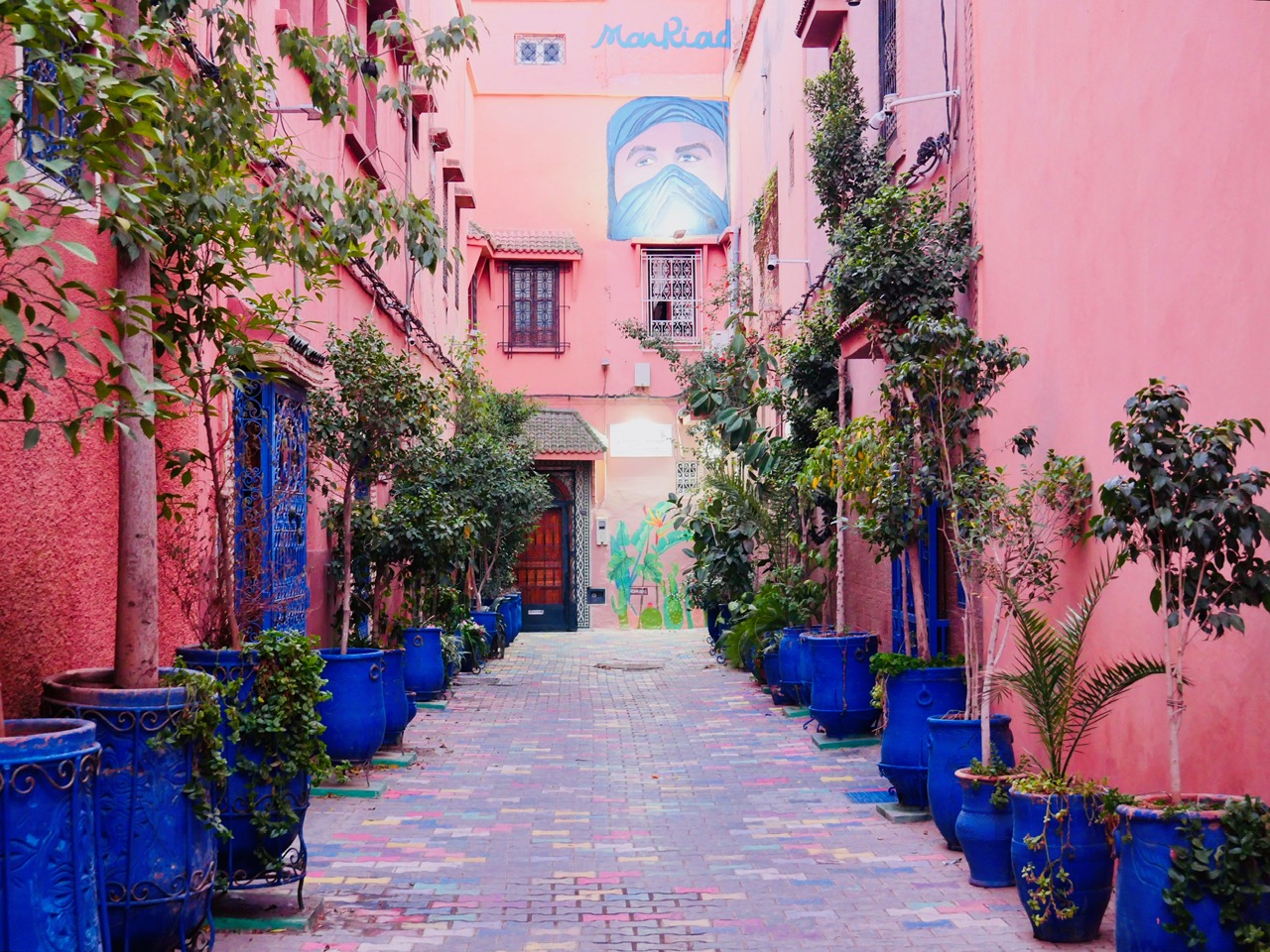 roze straatje marrakech