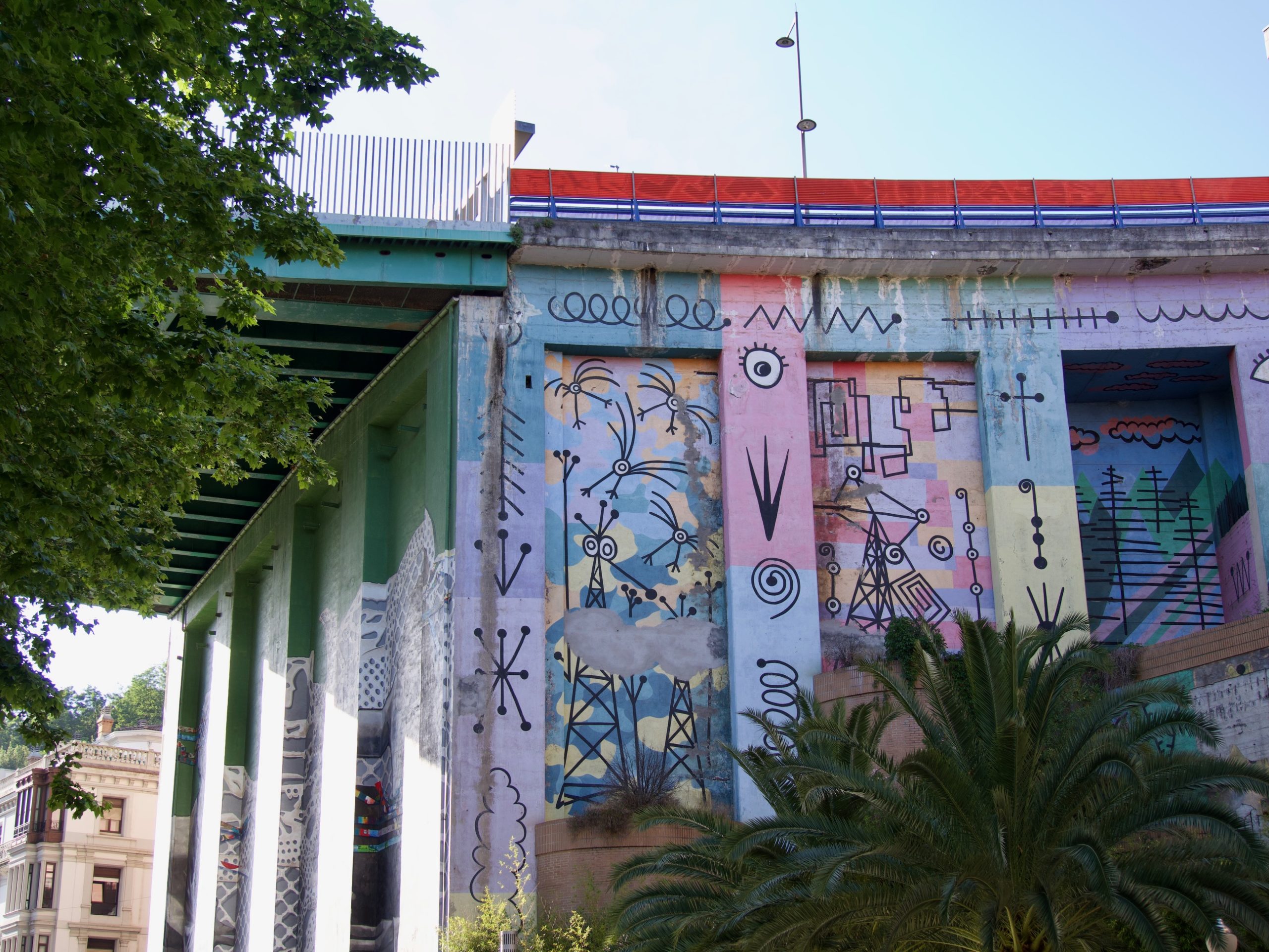 Street art in Bilbao, een creatieve verrassing bruggenkunst