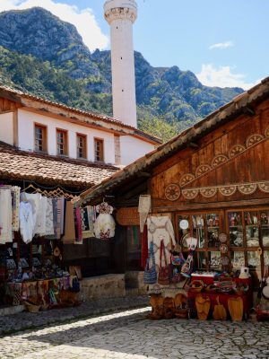Krujë, bezienswaardigheden, tips en of het de moeite waard is