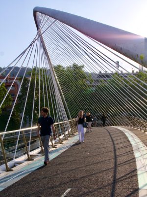 De 6 mooiste bruggen van Bilbao die je gezien móet hebben