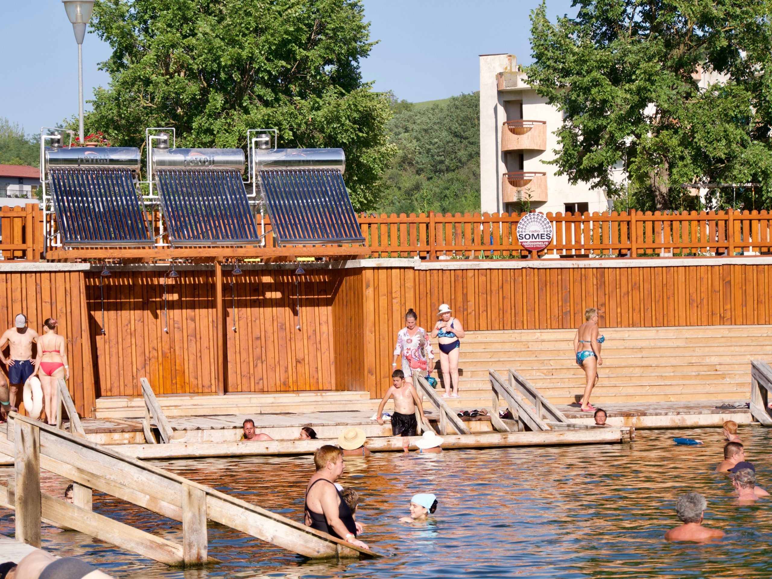 Douches bij het zoutwaterbad Cojocna in Roemenië