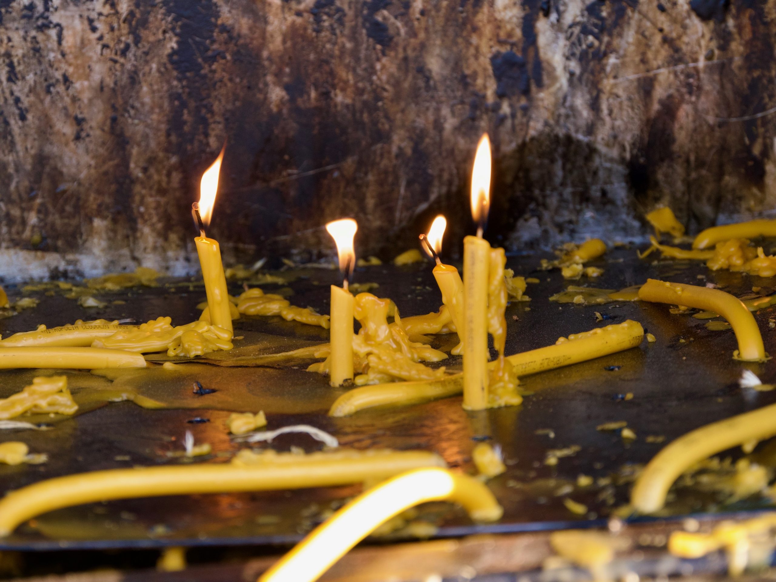 kaarsjes mooiste begraafplaats ter wereld Săpânța merry cemetery 