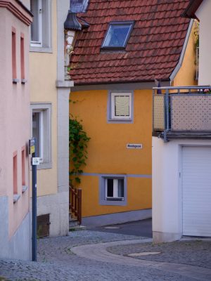 Randersacker straatje met geel huis
