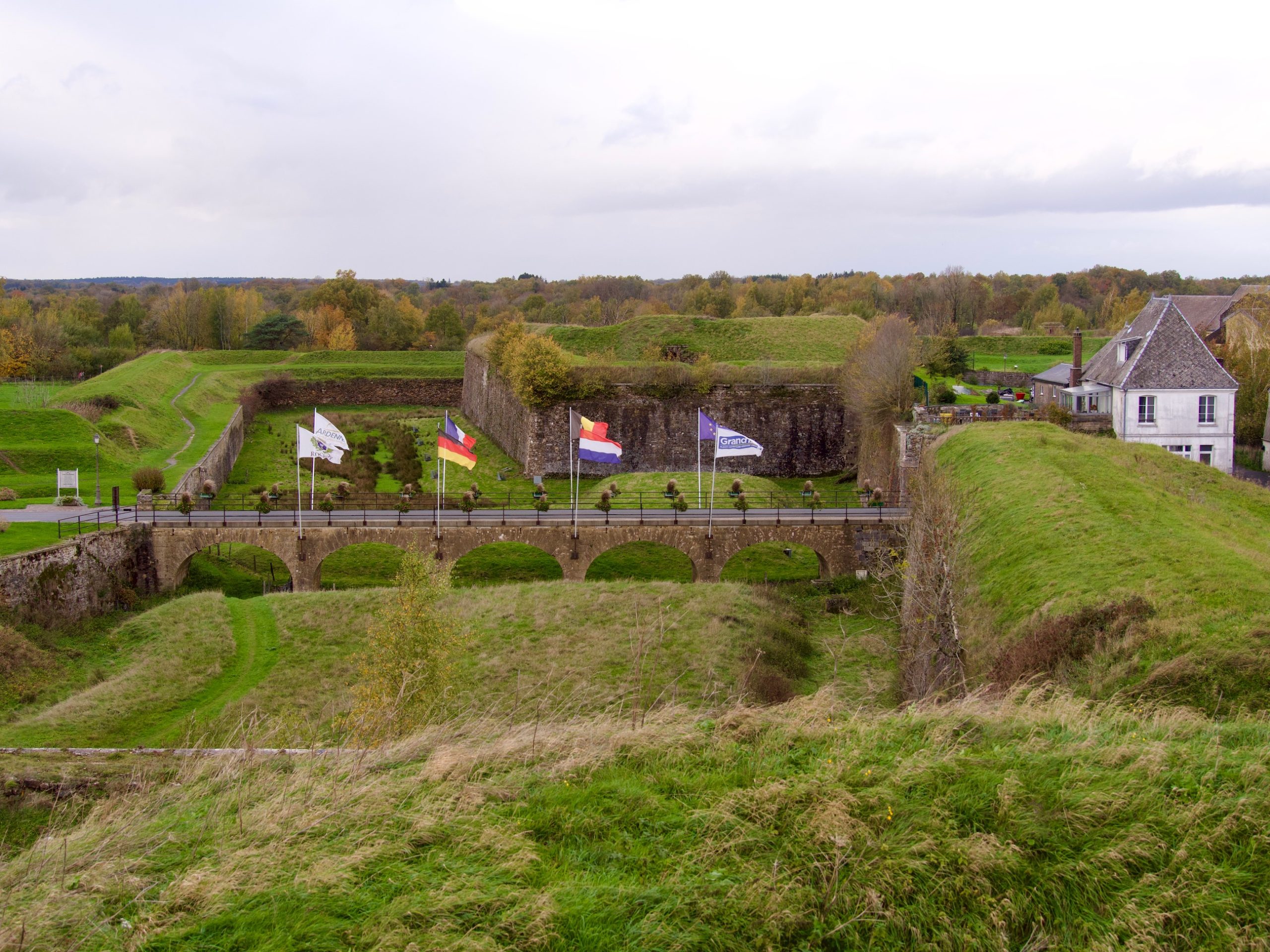 De toegangsbrug bij Rocroi