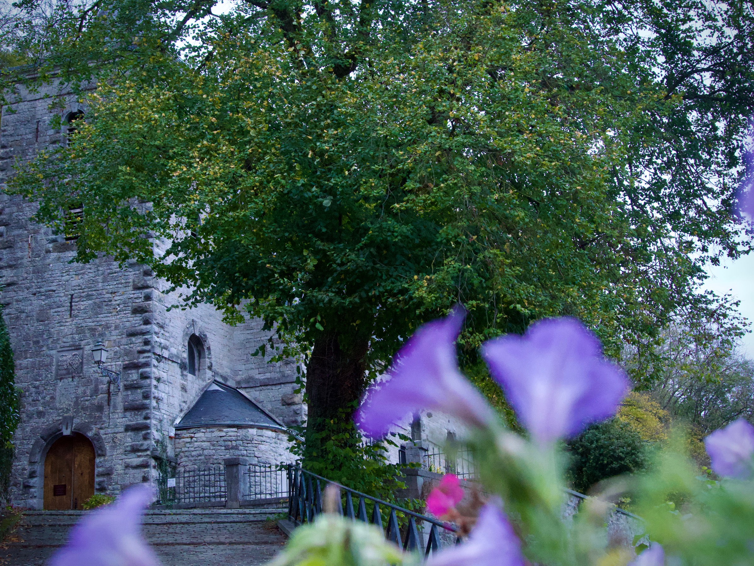 Église Saint-Jean-Baptiste in Hierges, historische kerk uit de 16e eeuw