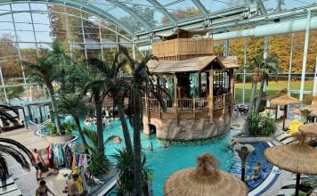 Herfst-escape in Bad Schallerbach, ontspannen in het EurothermenResort Zwembad in het EurothermenResort Bad Schallerbach