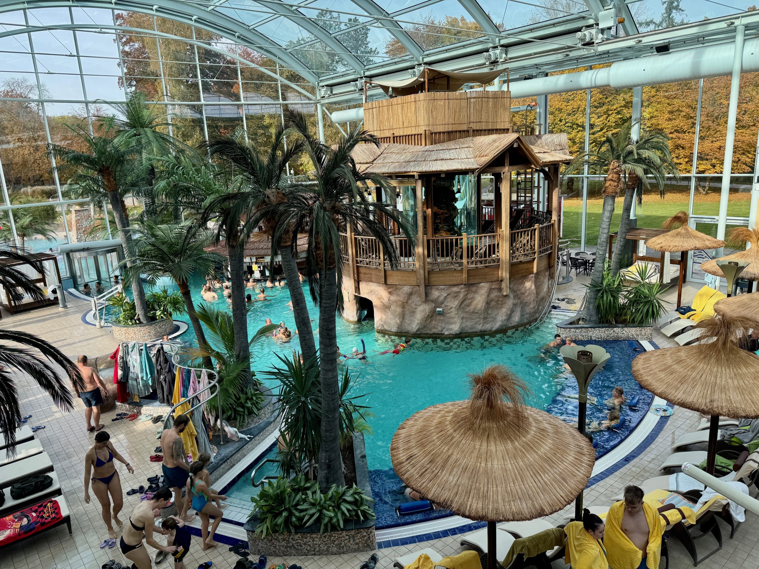 Zwembad in het EurothermenResort Bad Schallerbach