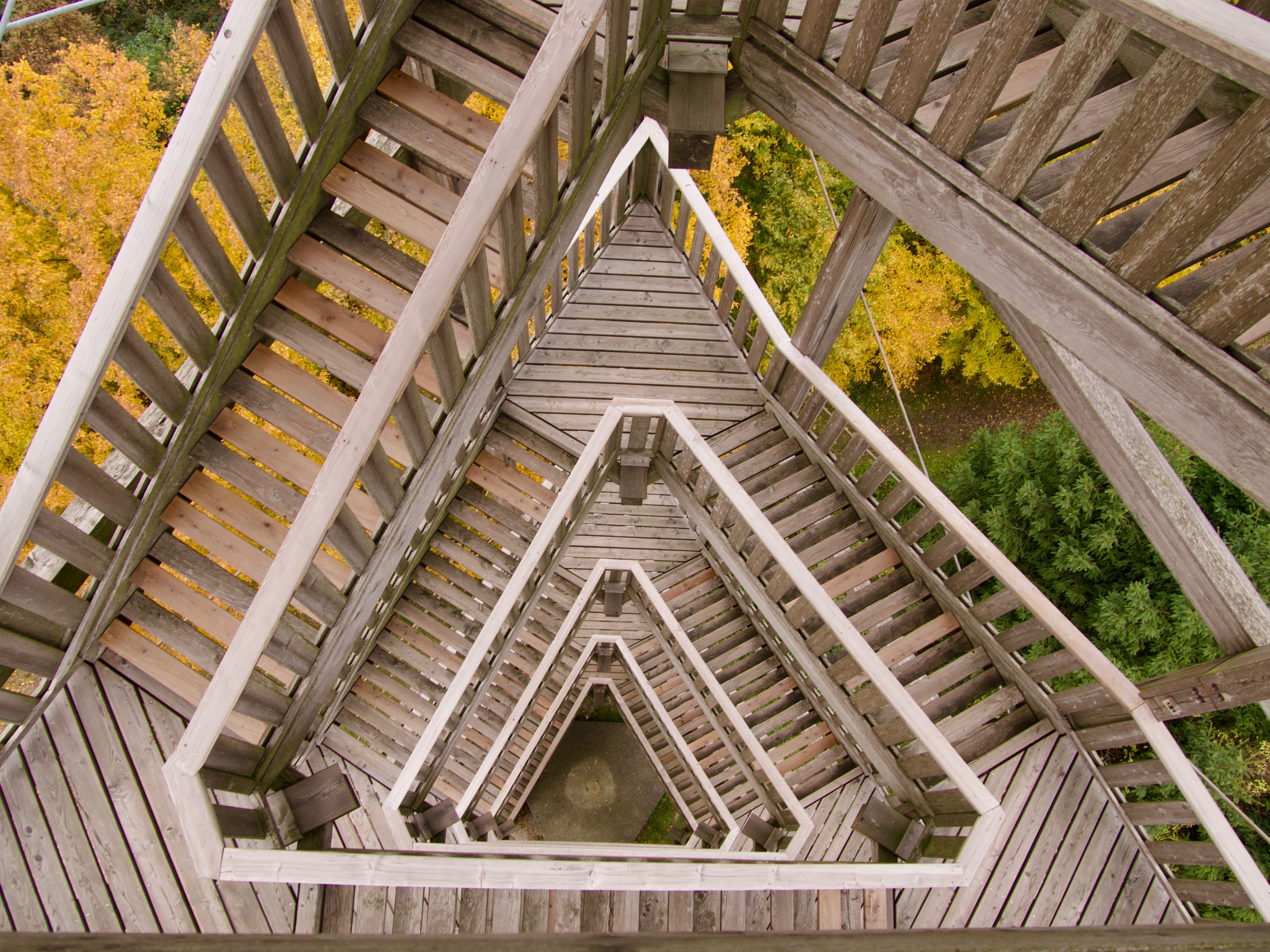 Trap van de uitkijktoren Luisenhöhe