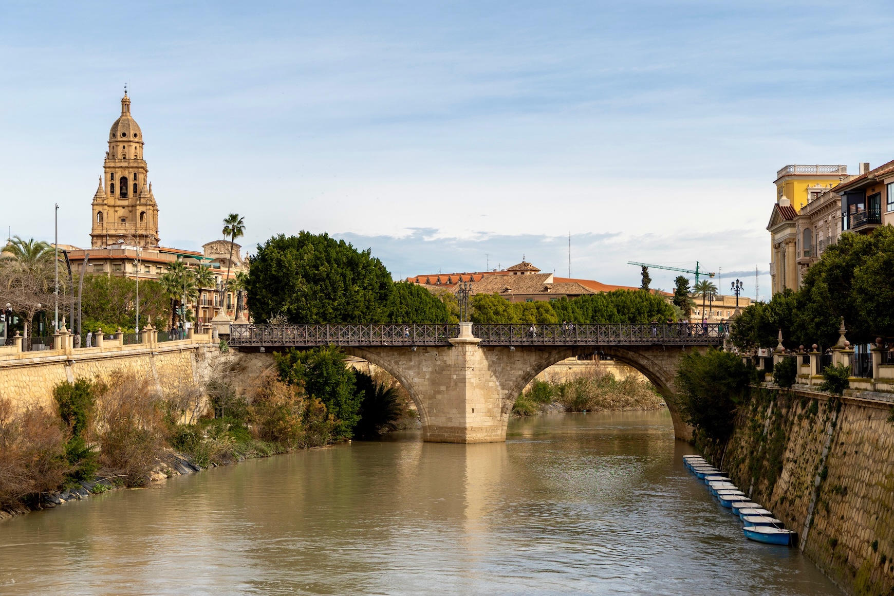 Murcia stad langs het water