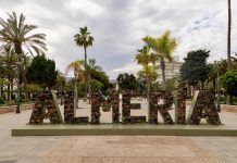 Almeria: de Spaanse stad die bijna niemand kent (en waar ik voor terugga) letters Almeria