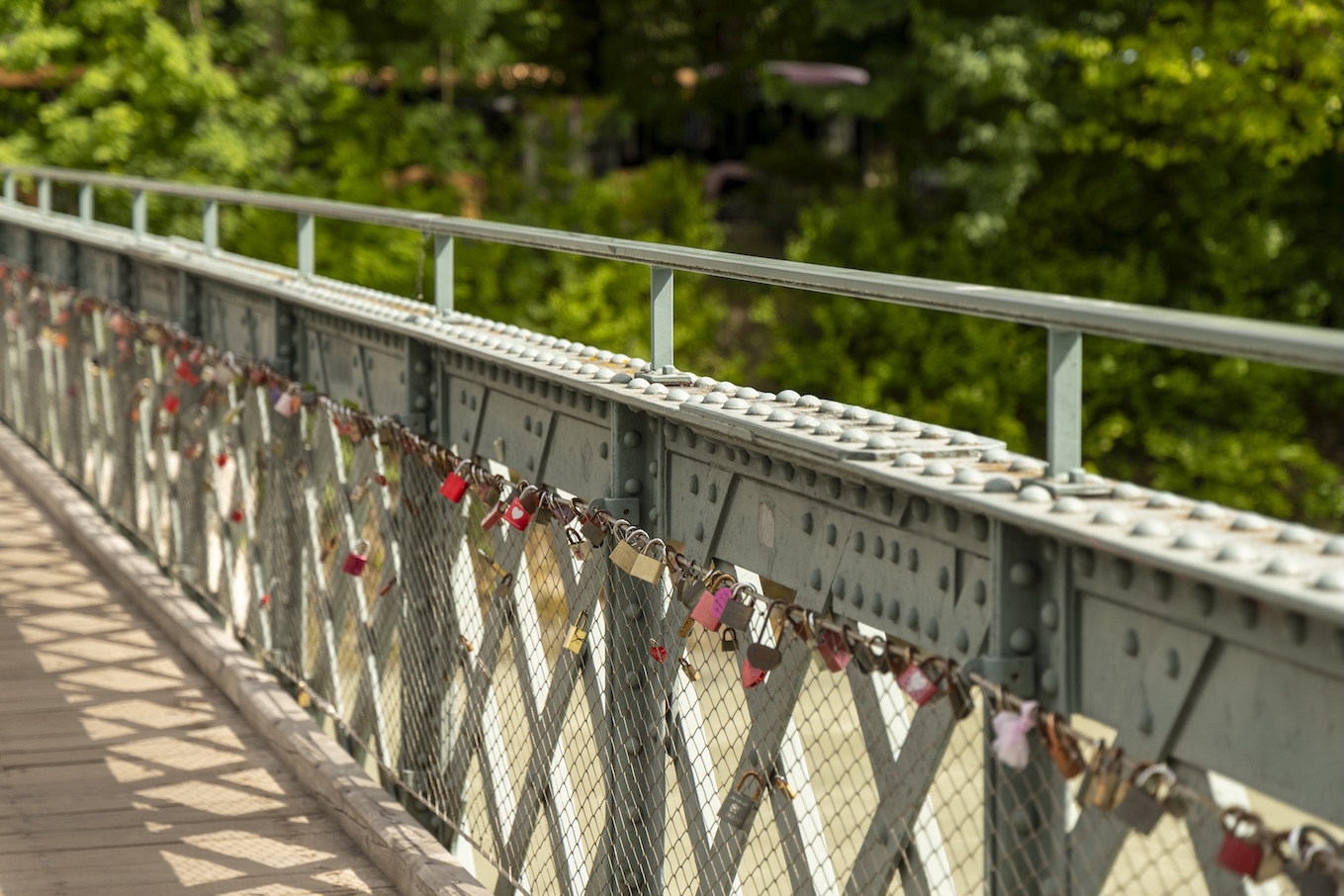 Slotjes op de brug in Innsbruck