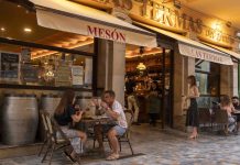 Cartagena Spanje: wat te doen en de mooiste bezienswaardigheden (insider tips van een local) Terras Las Tremas tapas Cartagena in Spanje