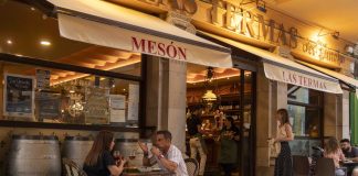 Cartagena Spanje: wat te doen en de mooiste bezienswaardigheden (insider tips van een local) Terras Las Tremas tapas Cartagena in Spanje