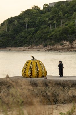 De yellow pumpkin op het eiland Naoshima