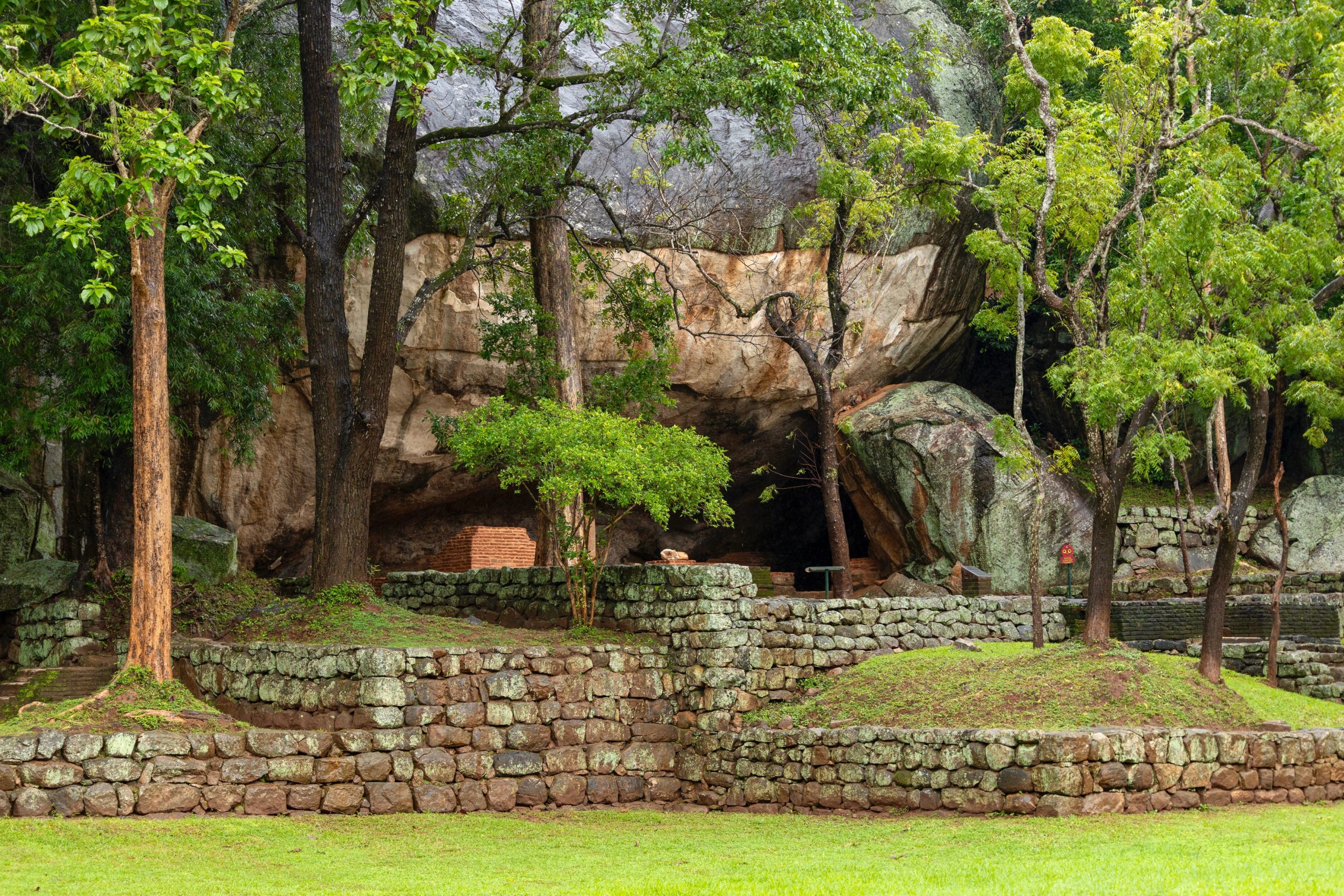 Unesco site Sigiriya Lion Rock terrastuin